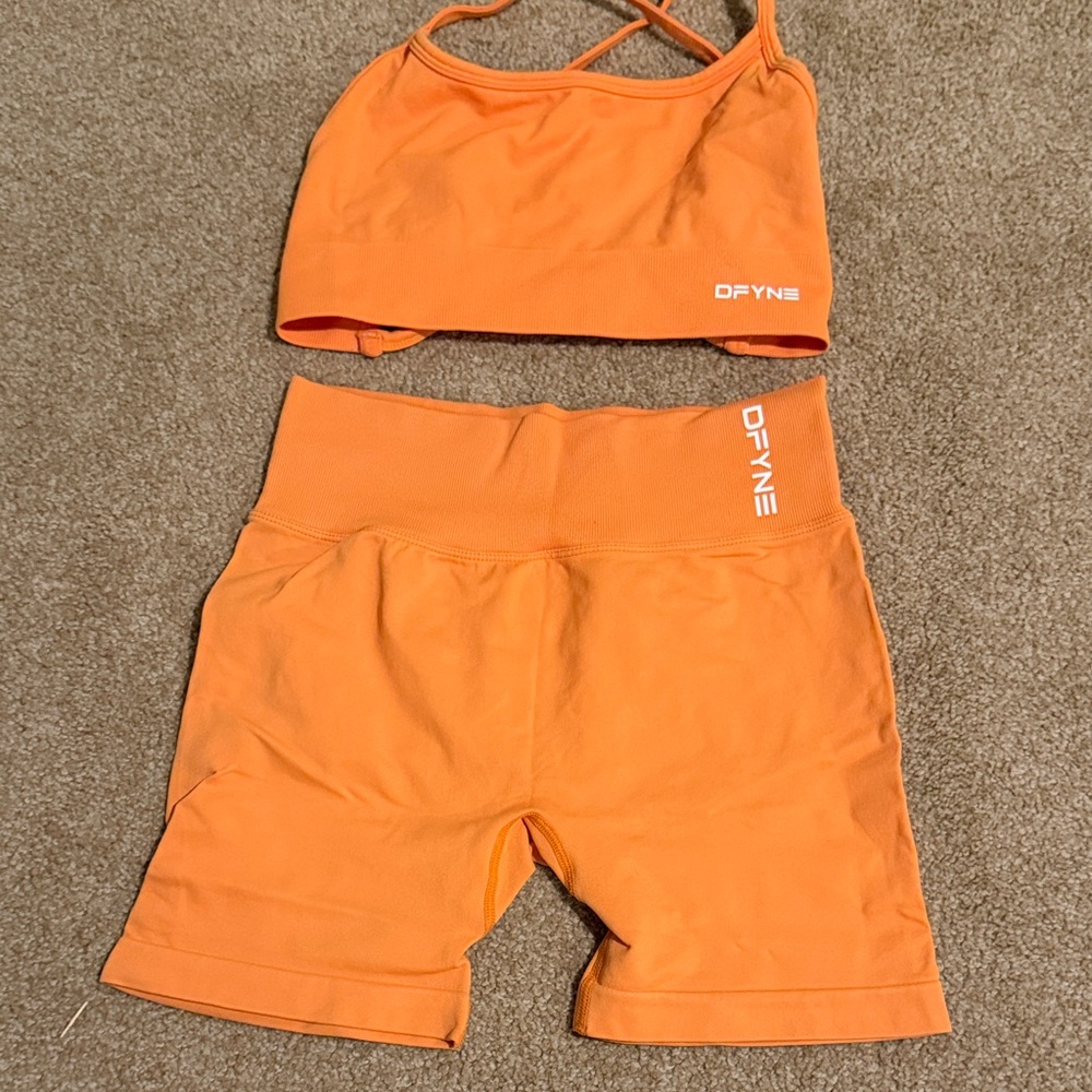 DFYNE Orange Dynamic Set
